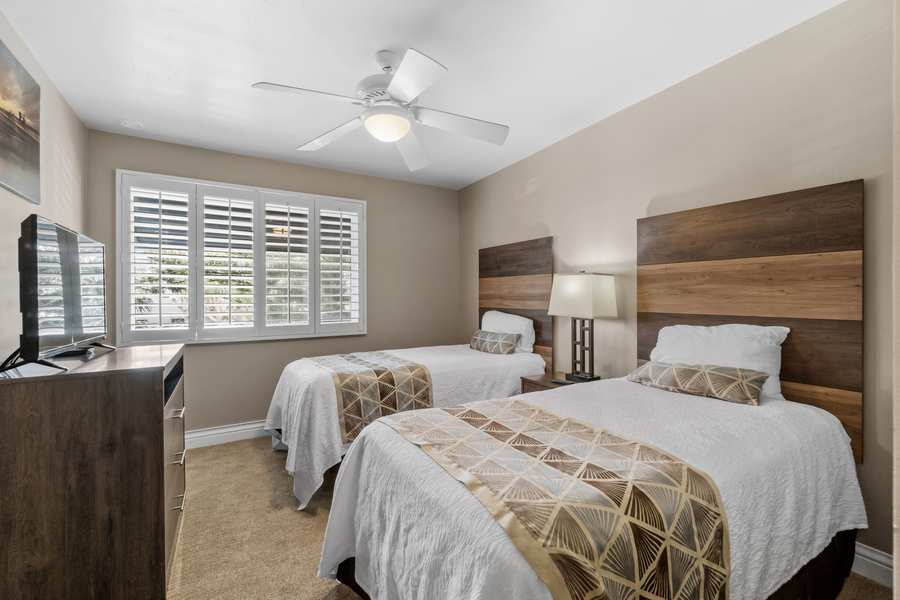 Twin Bedroom