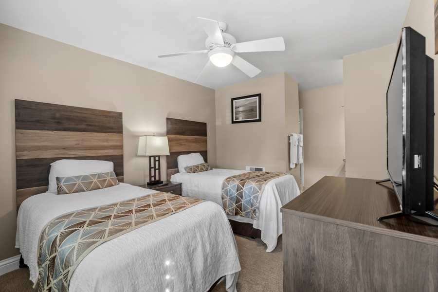 Twin Bedroom